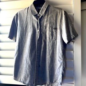 Volcom shirt size small
